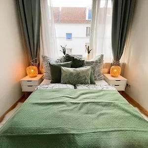 Mit Grossem Balkon In Nordstadt Hannover